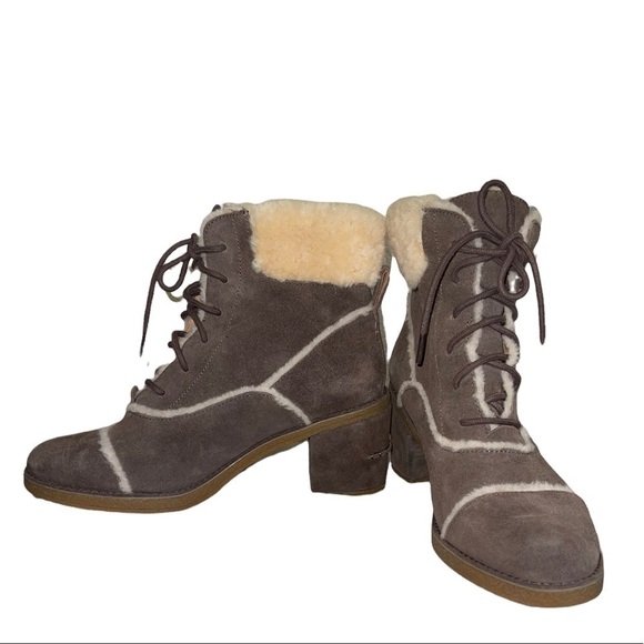 UGG Australia Esterly Heeled Lace up Suede boots. Size 9.5 EUC - Picture 2 of 14